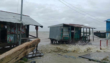 পায়রা বন্দর থেকে ১৮০ কিমি দূরে ঘূর্ণিঝড় রেমাল