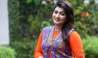 লাইফ সাপোর্টে অভিনেত্রী সীমানা