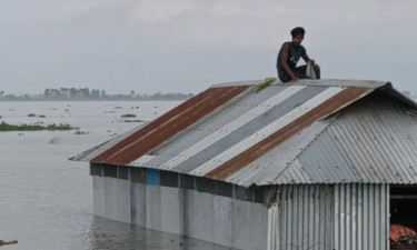 কুড়িগ্রামে বন্যা পরিস্থিতির অবনতি, পানিবন্দি দেড় লাখ মানুষ