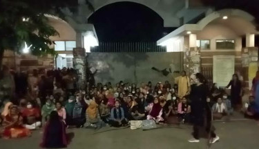ঢাবিতে মেয়েদের ৫টি হলে ছাত্ররাজনীতি নিষিদ্ধ ঘোষণা