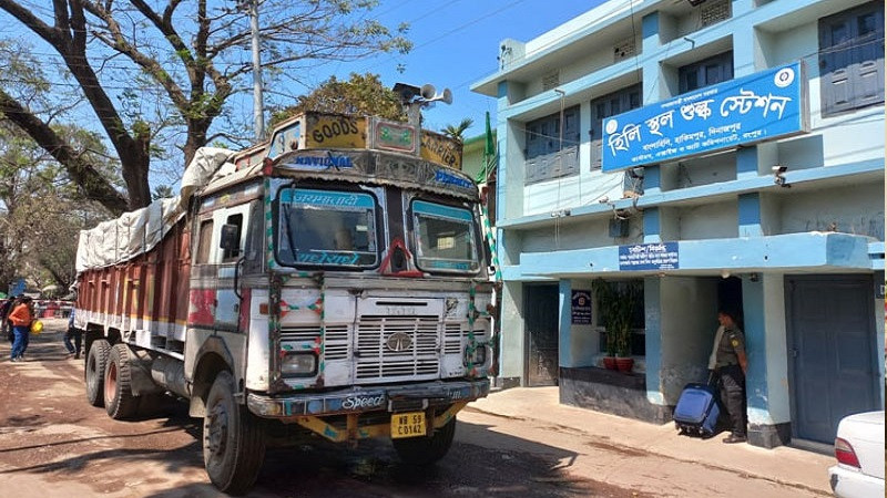 দেড় বছর পর চাল আমদানি শুরু, দাম কমার প্রত্যাশা
