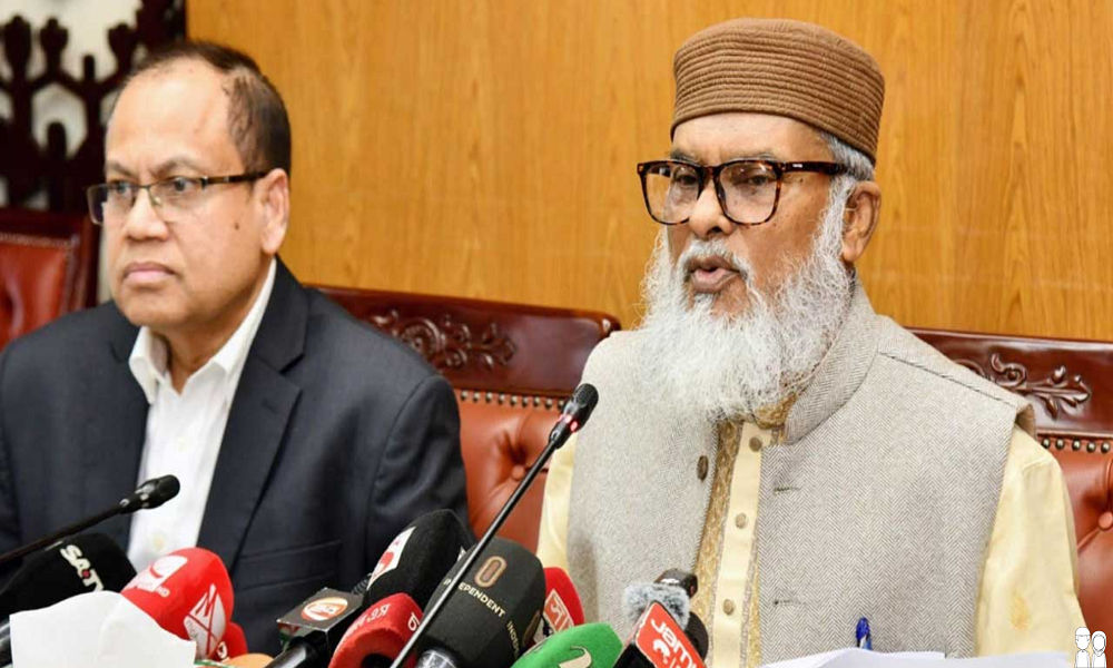 বেঁচে যাওয়া ৮ কোটি টাকা ফেরত পাবেন হাজিরা: ধর্ম উপদেষ্টা