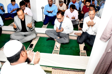 জুলাই শহীদ দিবস উপলক্ষে এফবিসিসিআইর দোয়া ও মিলাদ মাহফিল