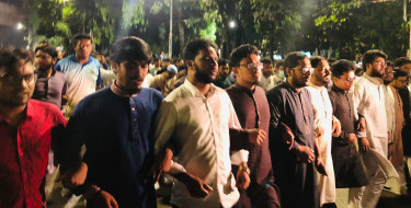 গোপালগঞ্জে হামলার প্রতিবাদে ঢাবি শিবিরের বিক্ষোভ মিছিল