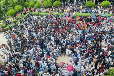 শিক্ষার্থী মৃত্যুর সুষ্ঠু তদন্তের দাবিতে বিক্ষোভ, উত্তাল ইবি ক্যাম্পাস