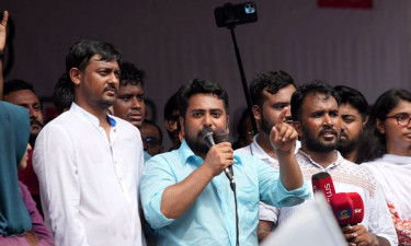 বাংলাদেশে আর কোনো গডফাদার সৃষ্টি হতে দেওয়া হবে না: নাহিদ ইসলাম