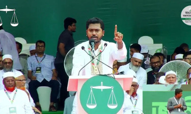 মৌলিক সংস্কার নিশ্চিত না করে নির্বাচনের দিকে হাঁটবেন না: নুর