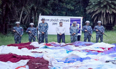 লালমোহনে যৌথ অভিযানে আড়াই কোটি টাকার অবৈধ জাল জব্দ