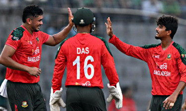 পাওয়ার প্লেতেই পাকিস্তানের ৪ উইকেট তুলে নিলো টাইগাররা