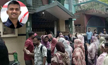 নিহত পাইলট তৌকিরের পরিবারকে হেলিকপ্টারে আনা হলো ঢাকায়