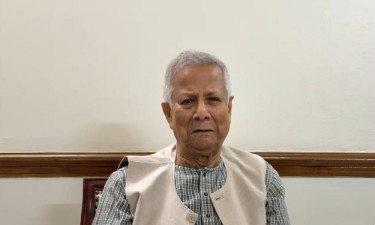 মা-বাবাদের কী জবাব দেব, শিশুদের মুখ চোখে ভাসছে: প্রধান উপদেষ্টা