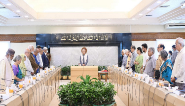 বিমান দুর্ঘটনায় নিহতদের স্মরণ ও রাষ্ট্রীয় সম্মাননার সিদ্ধান্ত