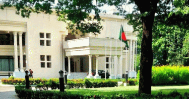 রাজনৈতিক দলের সঙ্গে বৈঠকে প্রধান উপদেষ্টা