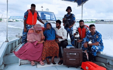 যাত্রীবাহী লঞ্চে গর্ভবতী নারীর জীবনরক্ষায় কোস্ট গার্ডের তাৎক্ষণিক সাড়া, সফল চিকিৎসা সহায়তা