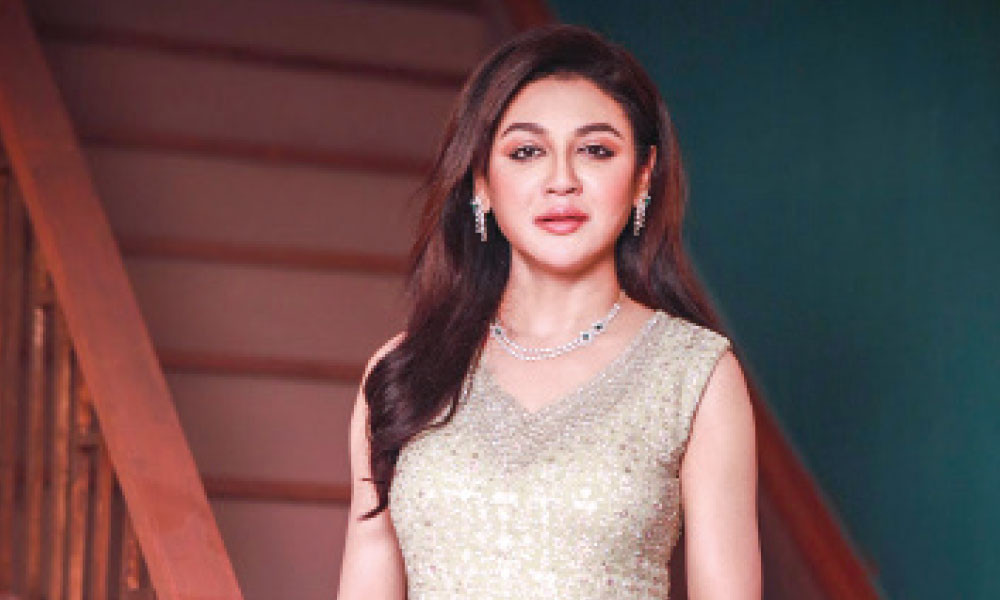 ডিয়ার মা হয়ে আমেরিকায় জয়া