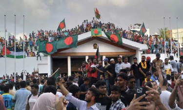 জুলাই সনদের খসড়া: রাজনৈতিক দলগুলোকে ২ বছরের মধ্যে সংস্কার বাস্তবায়নের প্রতিশ্রুতি দিতে হবে