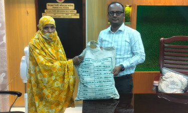 চরাঞ্চলের অসহায় নারীর পাশে দাঁড়ালেন ইউএনও