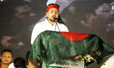 ৩ আগস্ট নতুন বাংলাদেশের ইশতেহার ঘোষণা হবে: নাহিদ ইসলাম