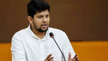 কোনো কিছু প্রচারে মন্ত্রণালয় থেকে বাধ্য করা হয় না : উপদেষ্টা মাহফুজ