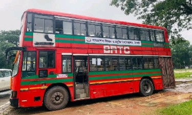 শাবিপ্রবি শিক্ষার্থীদের যাতায়াত সহজ করতে ৩টি দোতলা বাসের উদ্বোধন