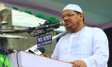 চাঁদাবাজ, খুনি ও তাবেদারদের উৎখাত করতেই হবে: চরমোনাই পীর