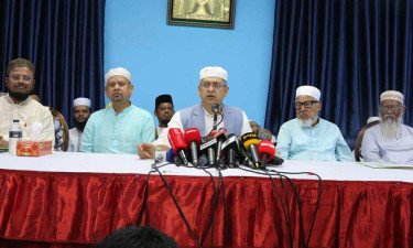 মাদরাসা যেন নির্দিষ্ট একটি রাজনৈতিক দলের আখড়ায় পরিণত না হয়: সালাহউদ্দিন আহমদ