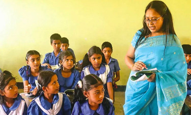 ১১তম গ্রেড পাচ্ছেন প্রাথমিক বিদ্যালয়ের শিক্ষকরা
