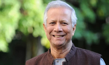 ৩ দিনের সফরে আজ মালয়েশিয়া যাচ্ছেন প্রধান উপদেষ্টা