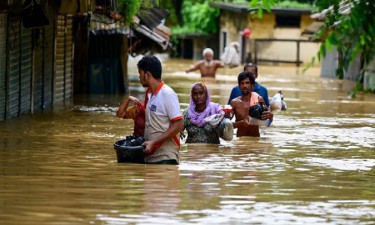 পাঁচ বছর পর বড় বন্যার শঙ্কা, প্লাবিত হতে পারে ৩০ জেলা