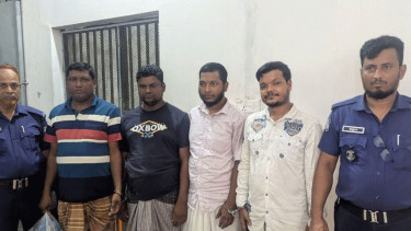 আশুলিয়ায় পুলিশের বিশেষ অভিযানে ১৯ জন গ্রেপ্তার