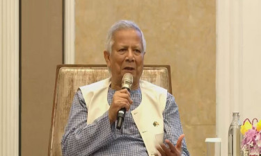 ‘নির্বাচিত প্রতিনিধিদের কাছে ক্ষমতা হস্তান্তরে আমরা প্রস্তুত’: প্রধান উপদেষ্টা
