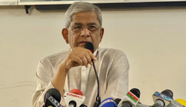 সরকারী নীতি ও অস্বচ্ছতা ঔষধ শিল্পে ঝুঁকি তৈরি করেছে: মির্জা ফখরুলের উদ্বেগ