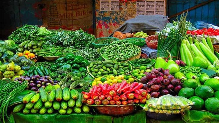 হঠাৎ বাজারে আগুন: সংকটে সীমিত আয়ের মানুষ