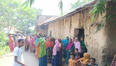 রাজশাহীতে ঋণের দায়ে স্ত্রী-সন্তানদের হত্যা, পরে স্বামীর আত্মহত্যা
