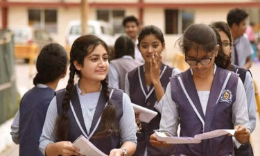 পিছিয়ে যাচ্ছে শিক্ষা বছর