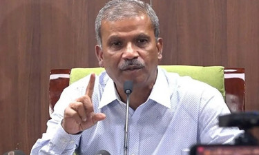দুঃখ প্রকাশ করলেন আসিফ নজরুল