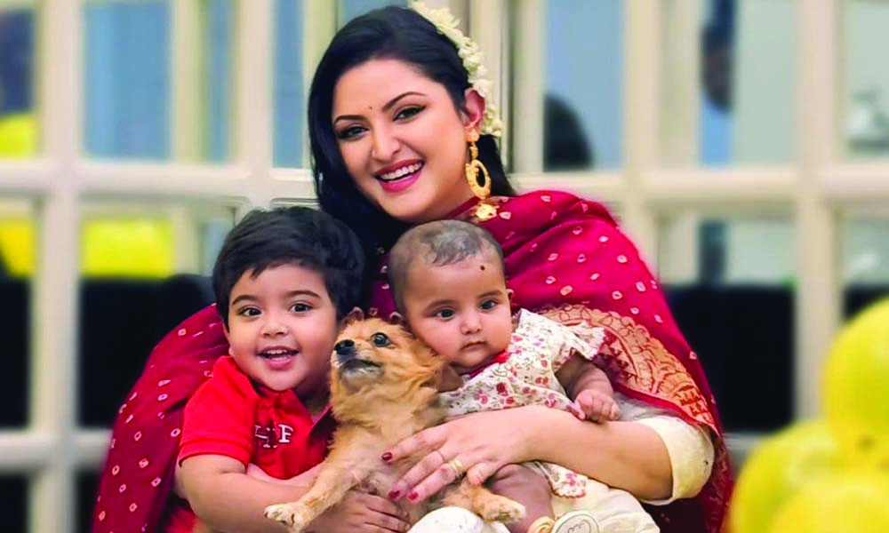 আইসিইউতে পরীমনির মেয়ে