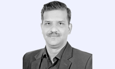 সিলেটের সাদা পাথরে কালো হাত