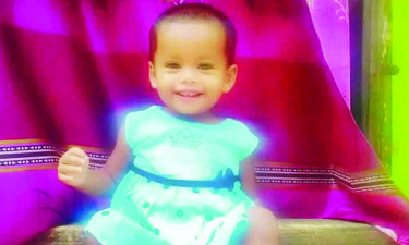 ঘরে কাজ করছিলেন মা, পুকুরে ডুবে মারা গেল ১৯ মাসের শিশু
