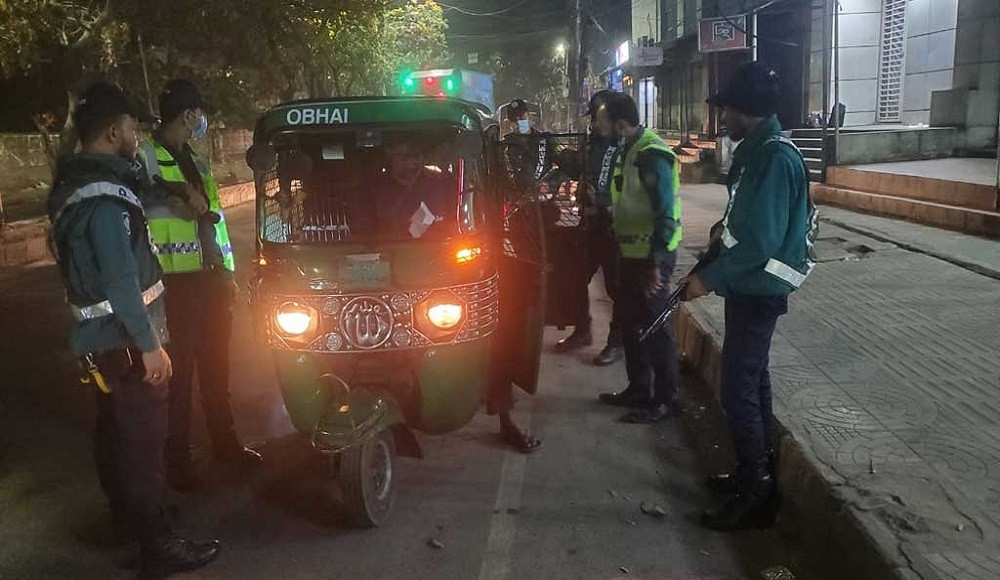 আইনশৃঙ্খলা নিয়ন্ত্রণে কঠোর পুলিশ, এসপিদের কাছে বিশেষ নির্দেশনা