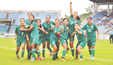 সাফল্যের পরও অর্থসংকটে নারী ফুটবল