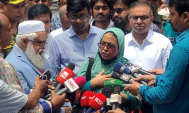 জুলাই বিপ্লবে হাত-পা গেল, এত প্রাণ গেল—সিন্ডিকেট কি দেখছে না: স্বাস্থ্য উপদেষ্টা
