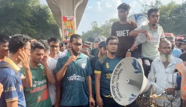 তিন দাবিতে শাহবাগে ‘ব্লকেড অব ইঞ্জিনিয়ার্স’, যানচলাচল বন্ধ