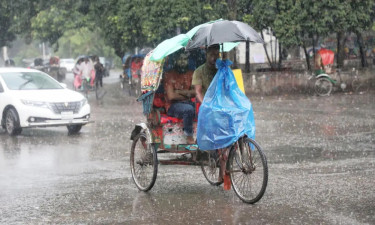 সারা দেশে বৃষ্টির পূর্বাভাস, কমতে পারে তাপমাত্রা