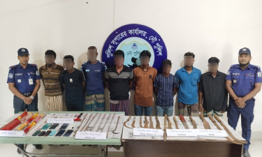 চট্টগ্রামে ডাকাতির প্রস্তুতিকালে গ্রেপ্তার ৮