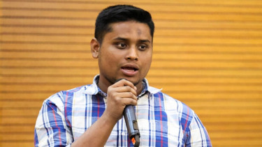 ডাকসুর ফলাফল নিয়ে যে বার্তা দিলেন হাসনাত আব্দুল্লাহ