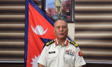 নেপালের নিরাপত্তার নিয়ন্ত্রণ নিয়েছে সেনাবাহিনী