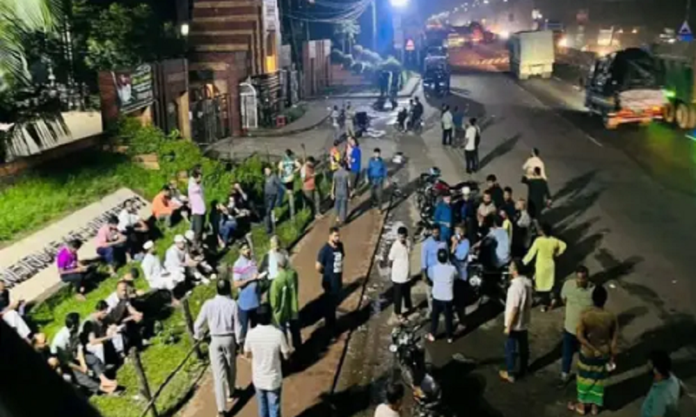 জাকসু নির্বাচনে বিশ্ববিদ্যালয়ের প্রবেশমুখে জামায়াত লোক জড়ো করেছিল কেন?