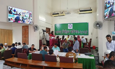 ম্যানুয়াল পদ্ধতিতেই চলবে ভোট গণনা, আজকের মধ্যেই ফল ঘোষণা: নির্বাচন কমিশন