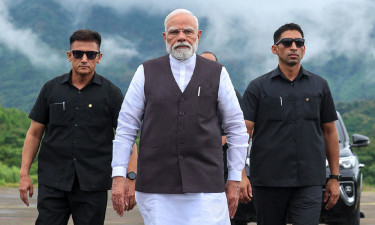 মণিপুর গিয়ে শান্তির বার্তা দিলেন মোদি